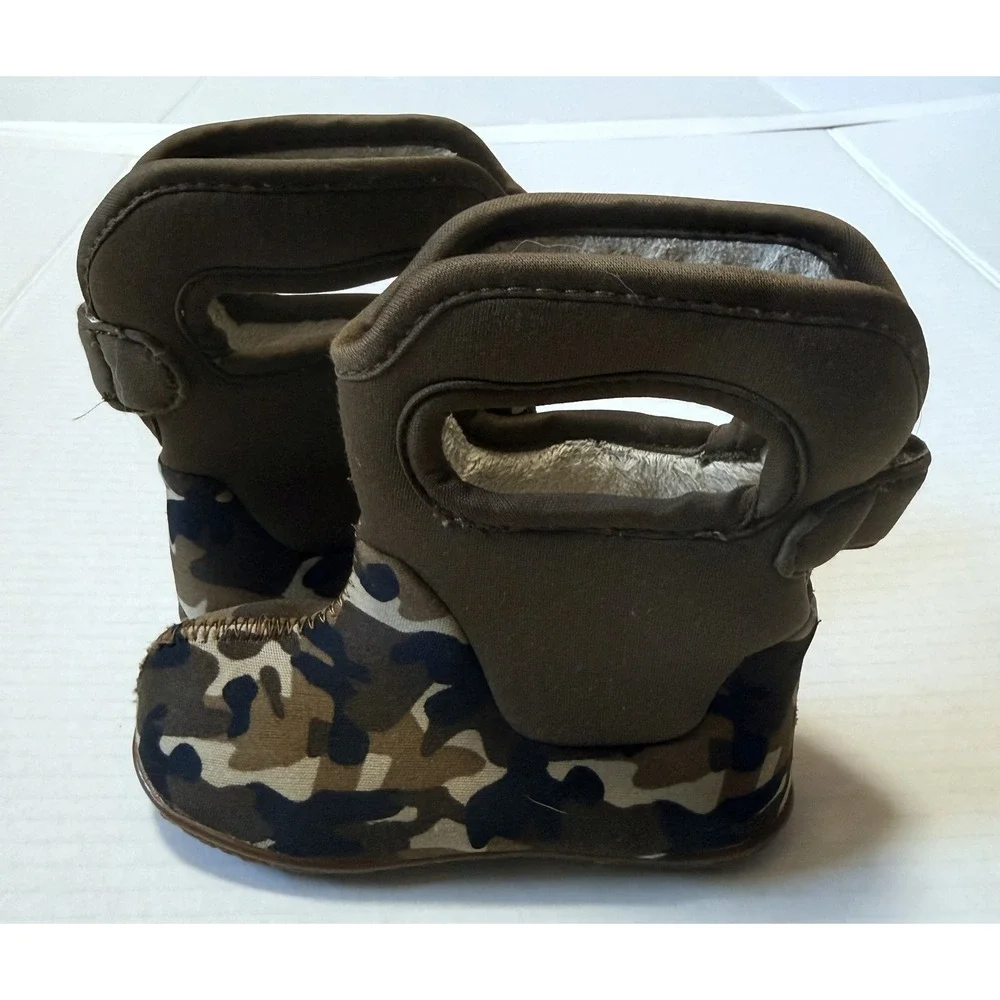 BOGS - Baby Camo Insulated Waterproof Winter Boots - Infant Size 6